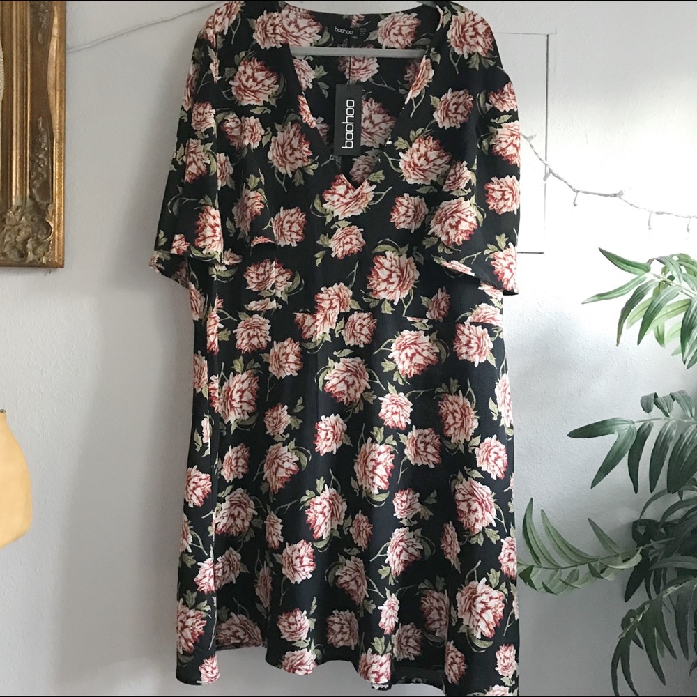 Boohoo Black Floral Dress